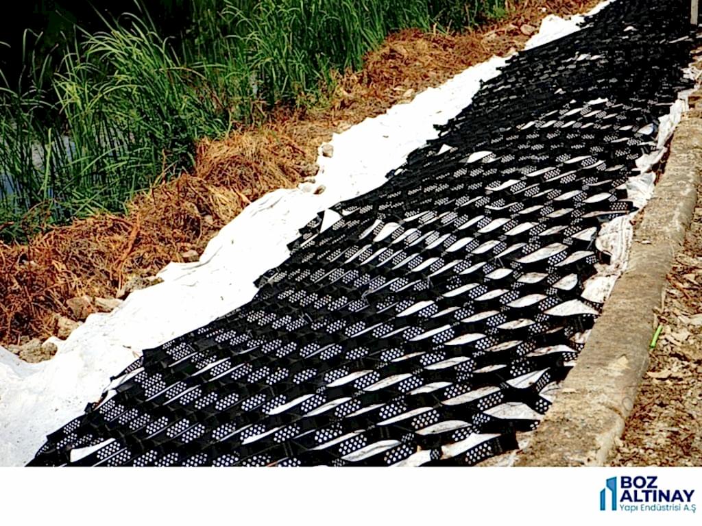 Geocell Şev Stabilizasyonu | Eğimli Alanlar için Güvenli Çözüm